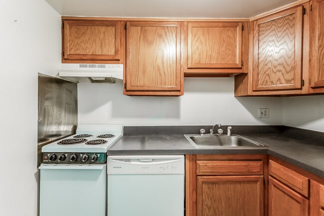 Building Photo - 4515 MacArthur Blvd NW