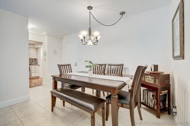 Building Photo - 3221 S Ocean Blvd