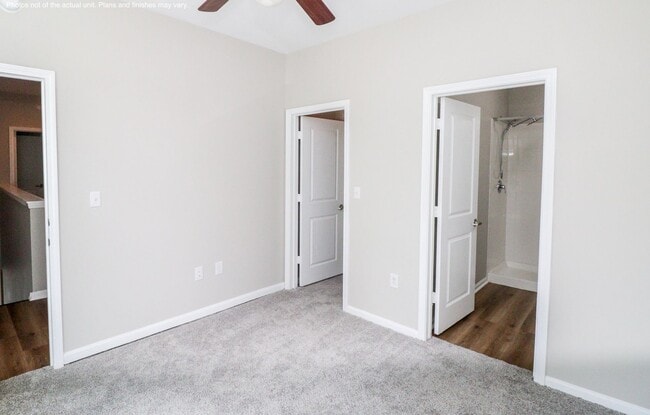 Building Photo - 3BD/3BA Available for Early August Move In