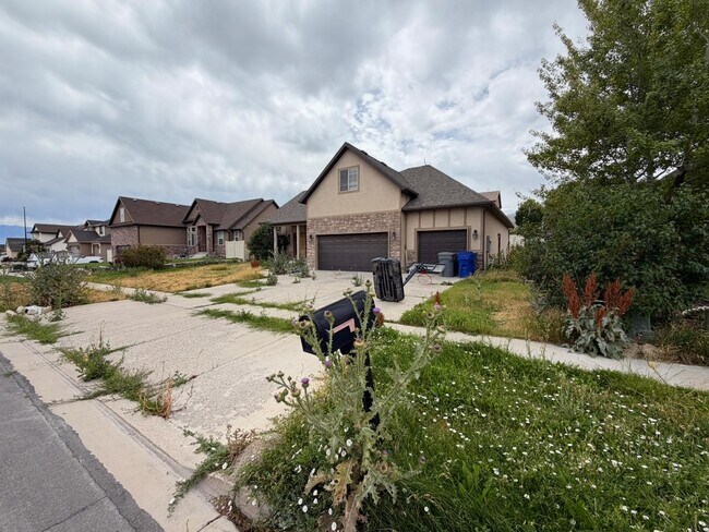 Building Photo - 783 Meadow Side Dr