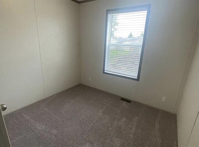 Building Photo - ELEGANT CARY HOME