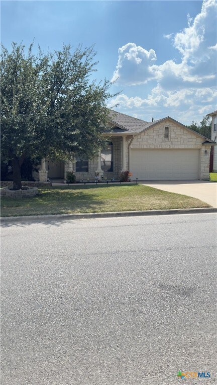 Building Photo - 200 Memory Ln
