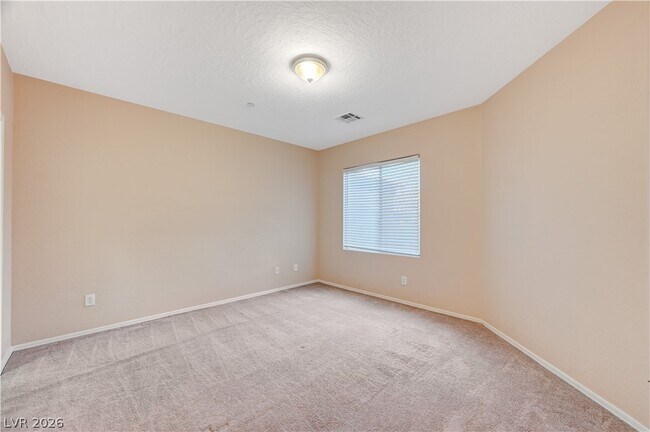 Building Photo - 6868 Sky Pointe Dr