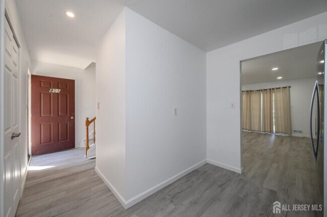 Building Photo - 805 Darlington Dr