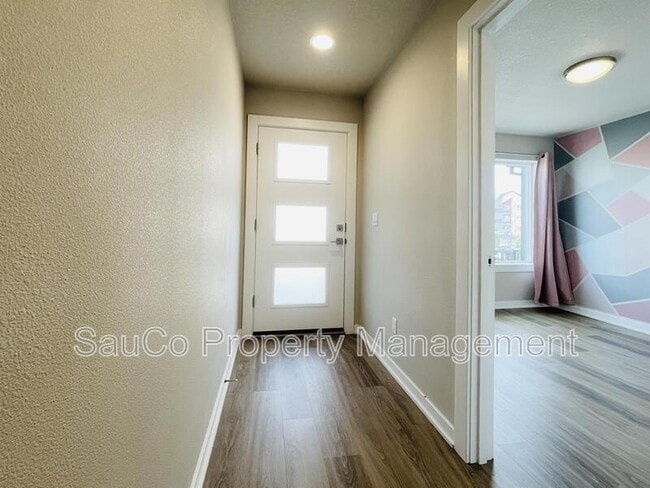 Building Photo - 17153 SW Woodpecker Ln
