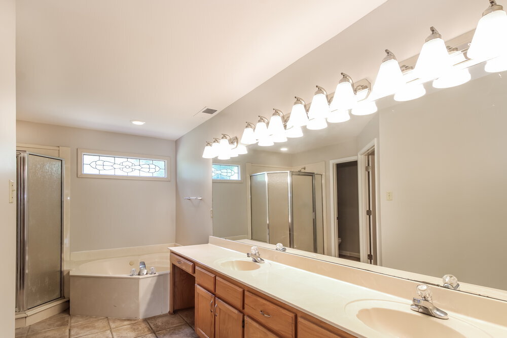 Building Photo - 9354 Sarsen Dr