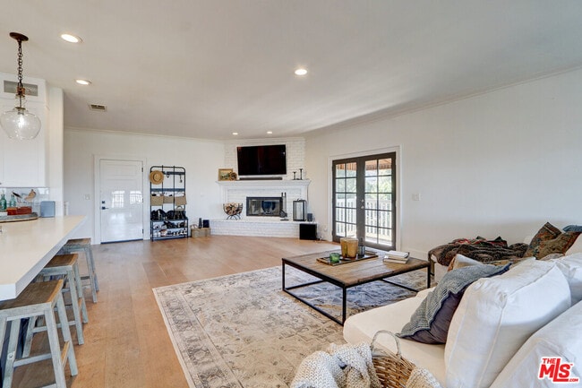 Building Photo - 456 S McKnight Rd