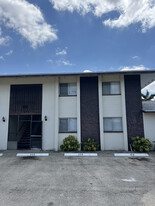Building Photo - 1135 Southdale Rd