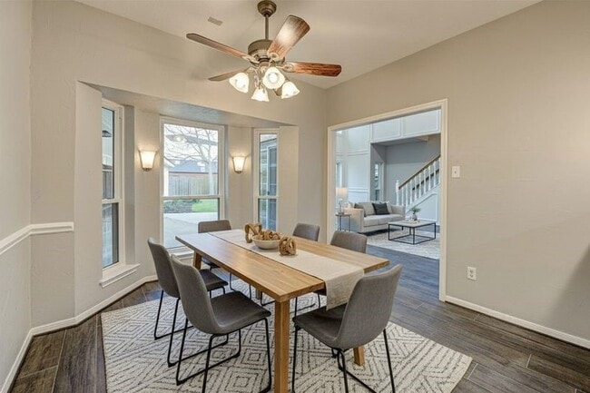 Building Photo - 3422 Mesquite Dr