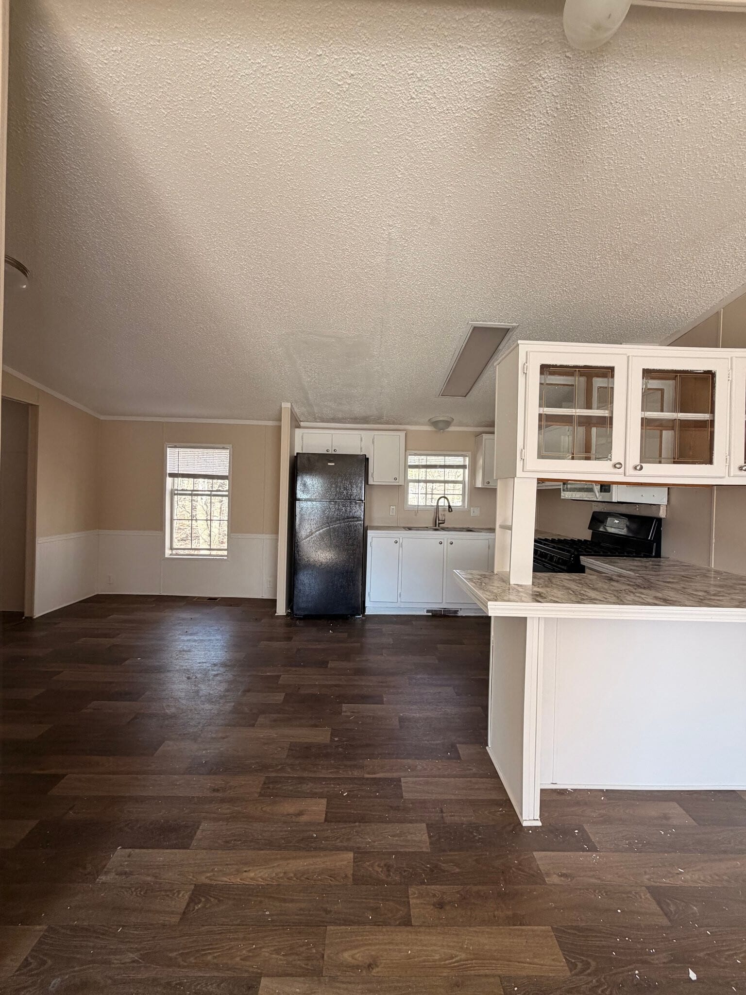 Building Photo - 261 Hunters Rill