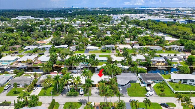 Building Photo - 2606 Gulfstream Ln