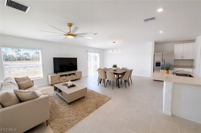 Building Photo - 17240 Cantu Ct