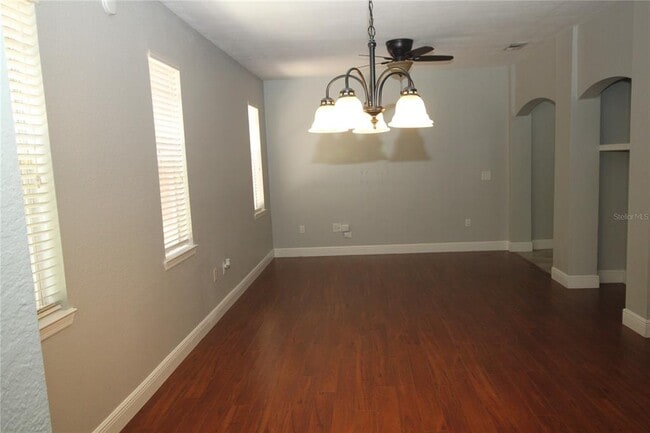Building Photo - 107 Vista Verdi Cir