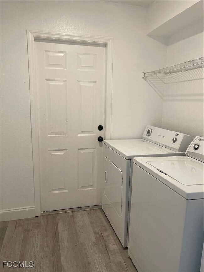 Building Photo - 2446 SW Embers Terrace