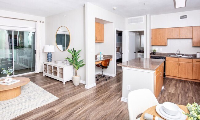 Building Photo - Stylish 2-Bed Home | Prime Location!