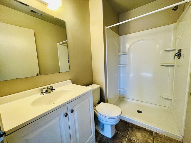 Primary Bathroom - 1602 Woodhollow Dr