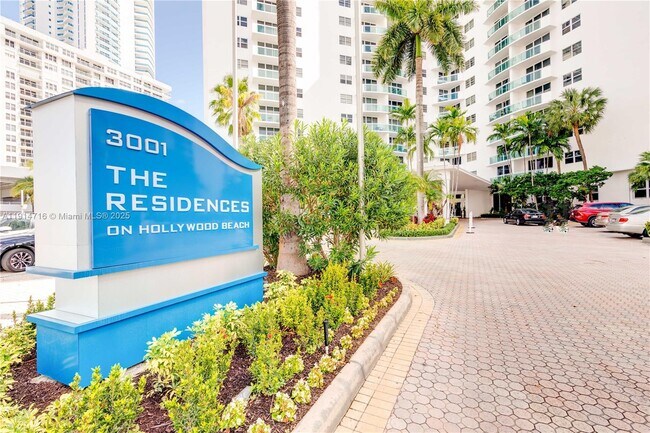 Building Photo - 3001 S Ocean Dr