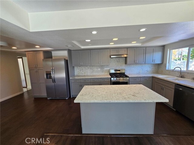 Building Photo - 588 W 17th St