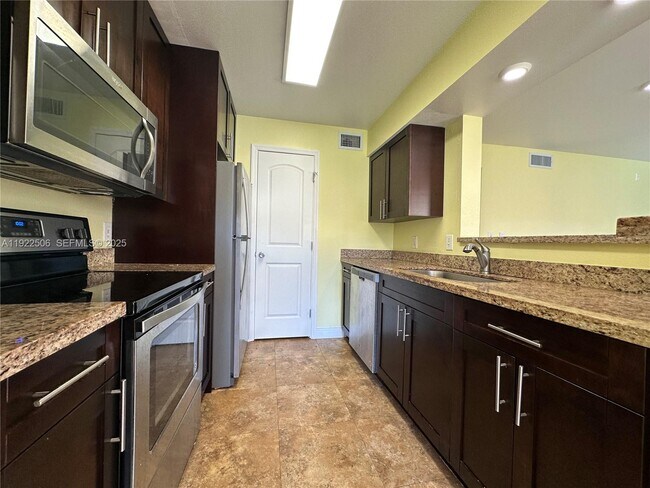 Building Photo - 2627 NW 33rd St