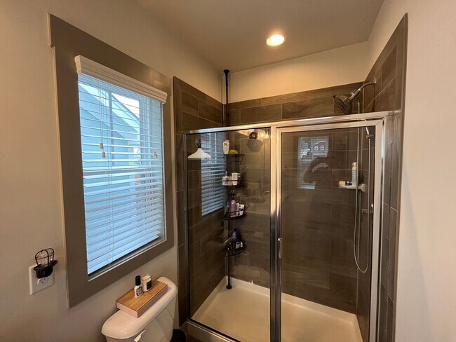 Building Photo - **OFFERING WAIVED APPLICATION FEES & $150 ...