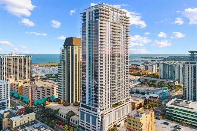 Building Photo - 275 1st Ave S