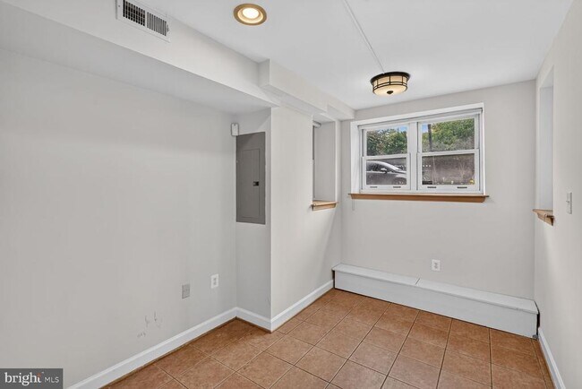 Building Photo - 541 Florida Ave NW