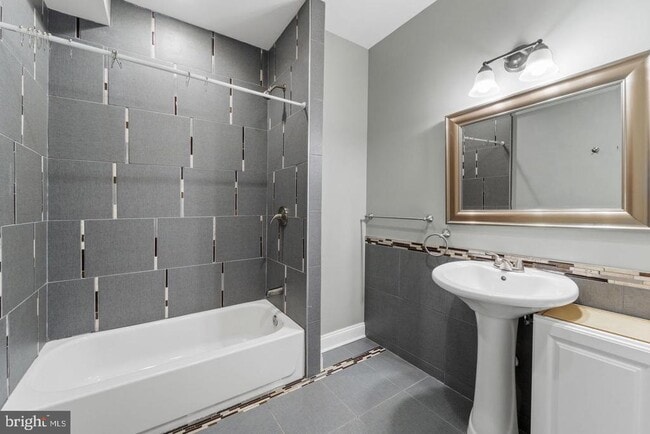 Building Photo - 2621 Stenhouse Pl