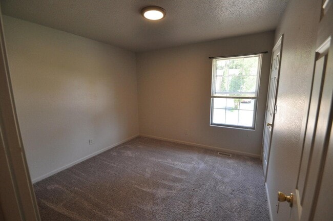 Building Photo - 4103 W Bethany Dr