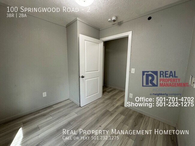 Building Photo - 100 Springwood Rd