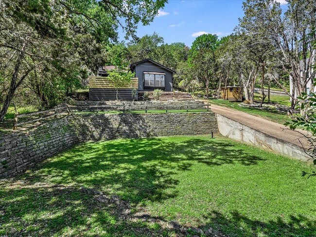 Building Photo - 2712 Geronimo Trail