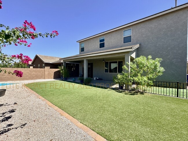 Building Photo - 9731 E Lynx Lk Trl