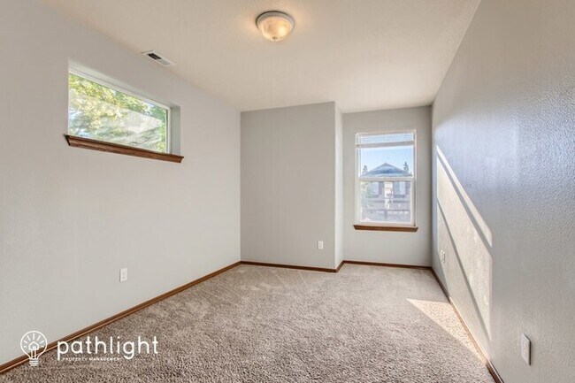 Building Photo - 52166 SE 2nd St, Scappoose, OR, 97056