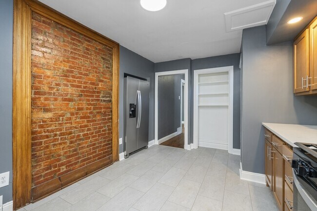 Building Photo - 125 Southern Ave