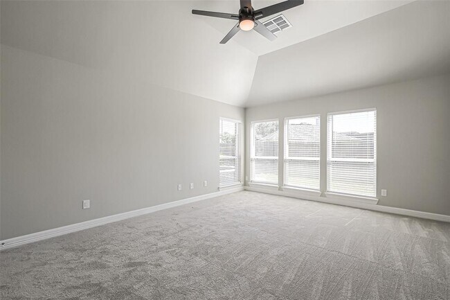 Building Photo - 6215 Suncrest Ct