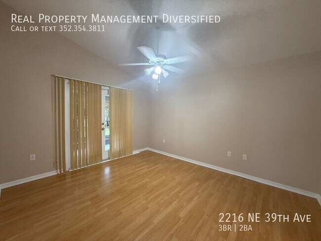 Building Photo - 2216 NE 39th Ave
