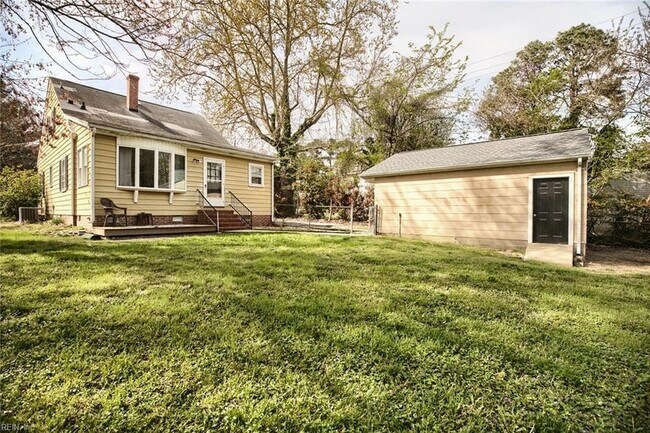 Building Photo - 7297 Duval Ave