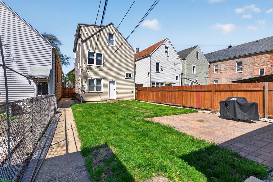 Building Photo - 4509 S Talman Ave