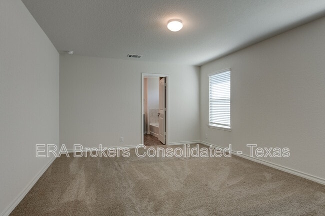 Building Photo - 121 Little Wichita