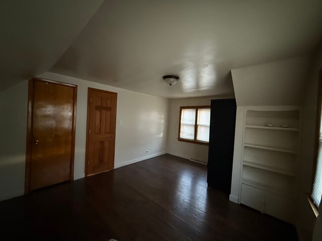 Building Photo - 5235 Long Ave