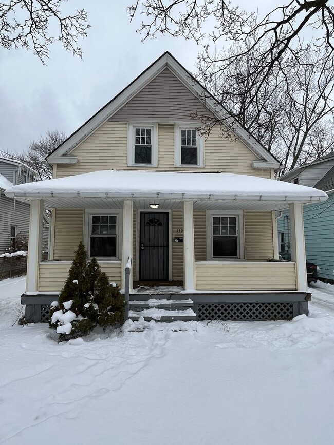 Building Photo - Clark / Fulton Area - Single Family Home -...