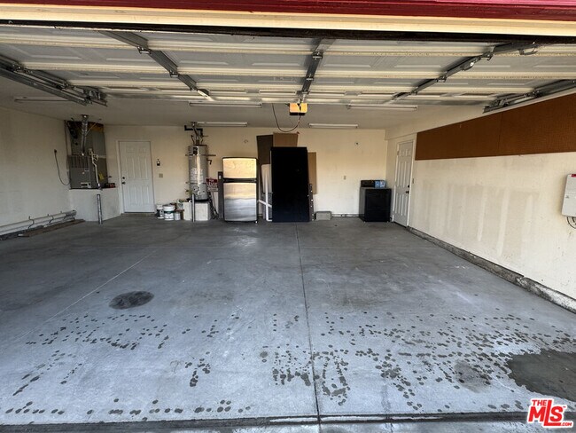 Building Photo - 26224 Huxley Dr