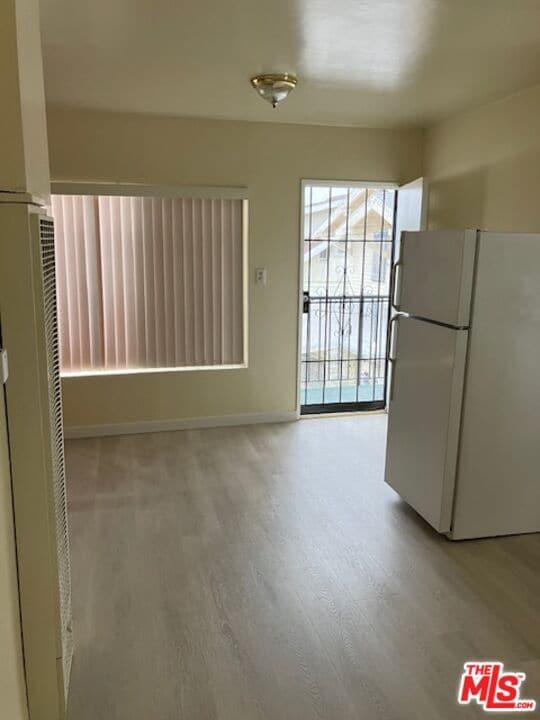 Building Photo - 910 S Kingsley Dr
