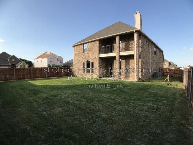 Building Photo - 5913 Richmond Dr