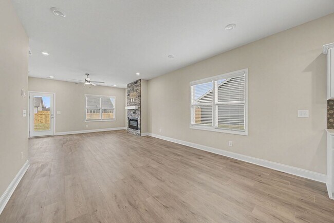 Building Photo - 366 Galway Dr