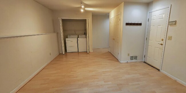 Building Photo - 502 Porpoise Bay Terrace