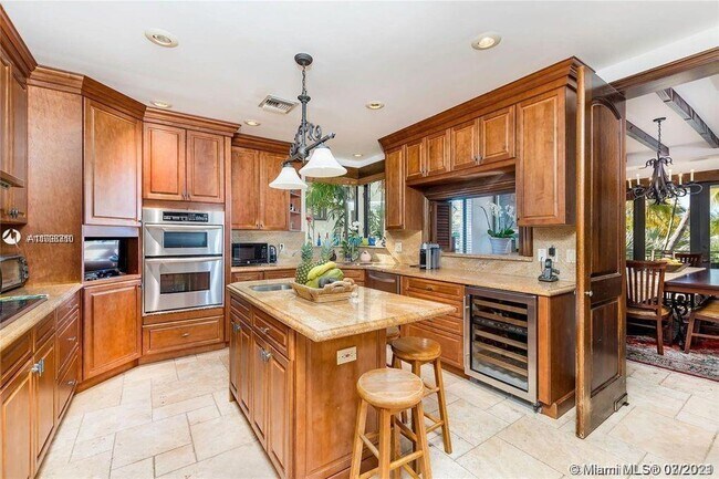 Building Photo - 181 Harbor Dr