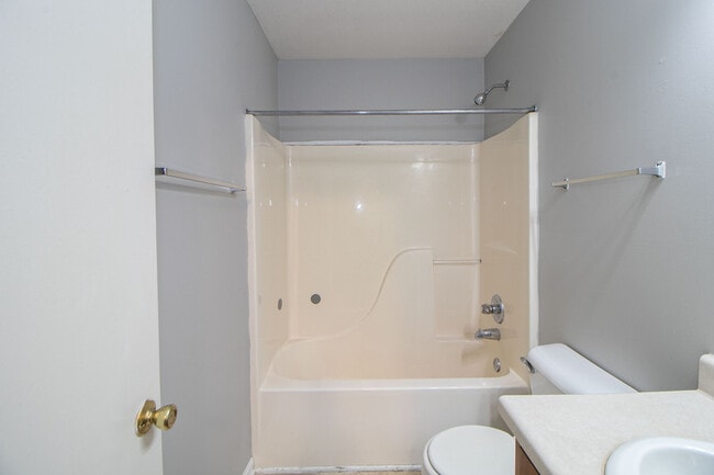 Building Photo - 363 Peabody Dr