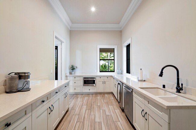 Building Photo - 8835 Grand Prix Ln