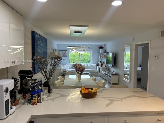 Building Photo - 251 Galen Dr