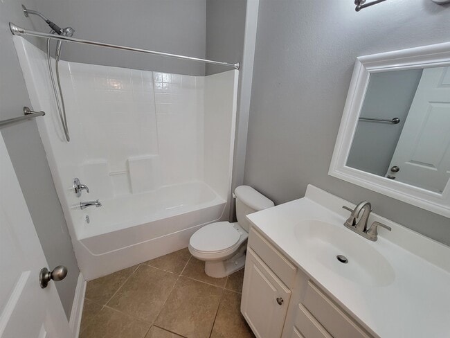 Building Photo - 1120 Archangel Way